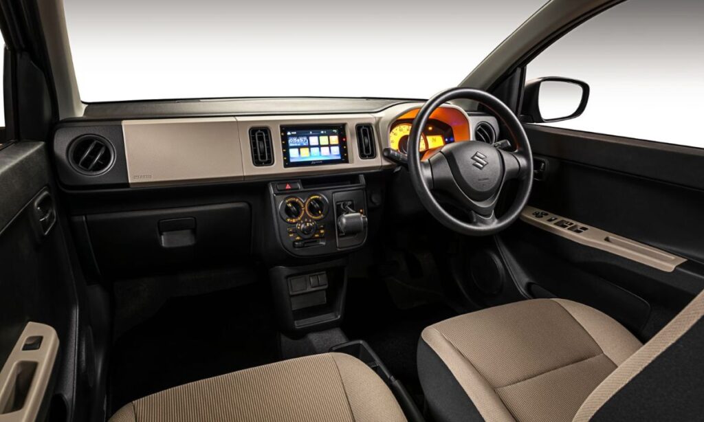 suzuki-alto-interior