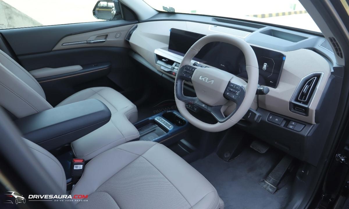 ev5-interior-features